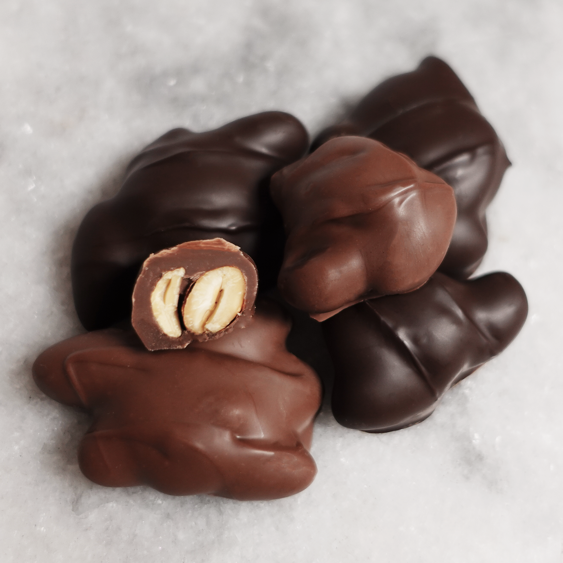 Almonds Clusters