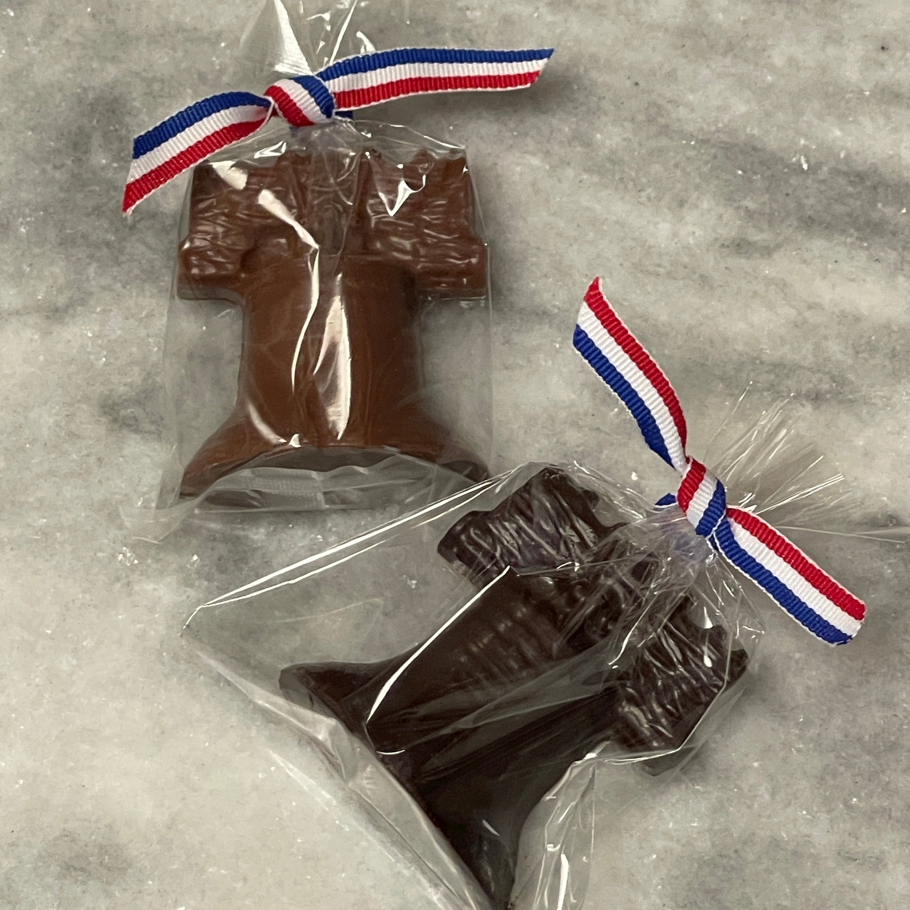 Milk Chocolate and Dark Chocolate Solid Liberty Bell Favors