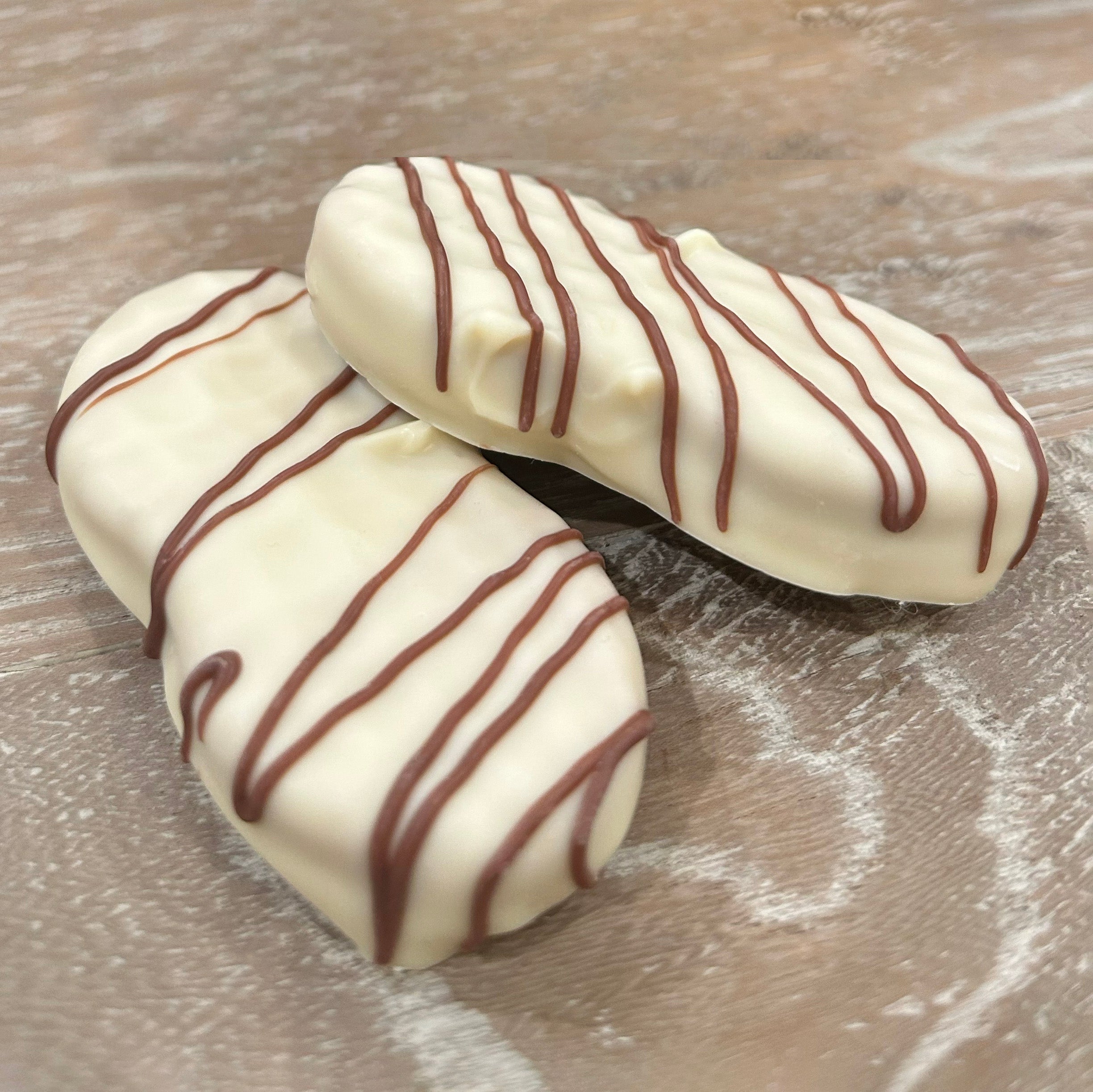Nut Biscuit - White Chocolate